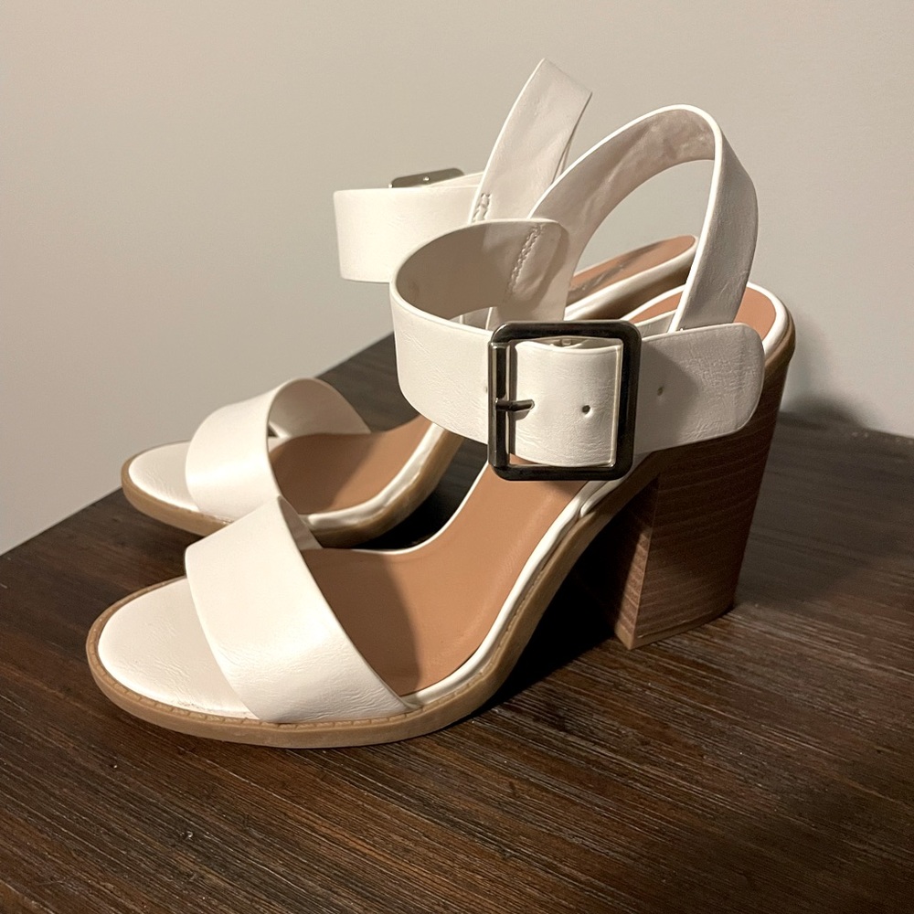 Lulus white heels